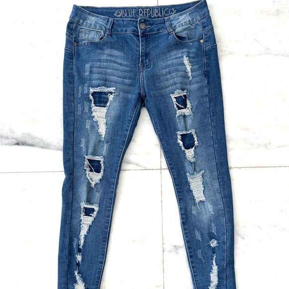 Womens Blue Republic Jeggings Distressed Jeans Skinny Leg Low Rise Juniors 9 - Picture 3 of 8